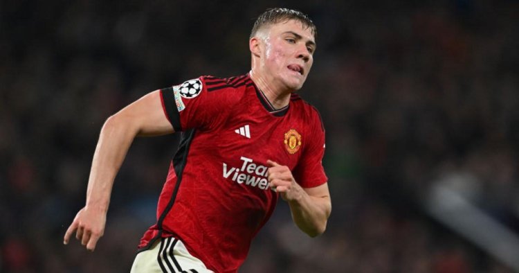 Rasmus Hojlund has problem in Manchester United front three, says Paul Scholes