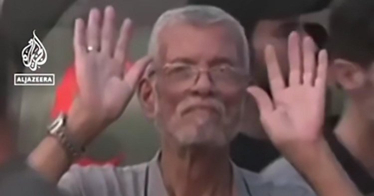 Elderly man in Gaza appears to use live TV to show family abroad he is alive