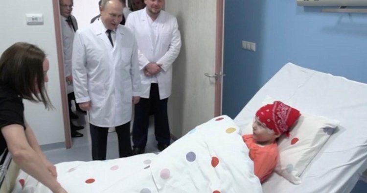 Putin couldn’t look more sinister in visit to Russian children’s cancer hospital
