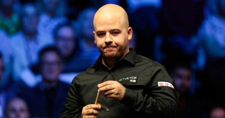 ‘I lose about 20 per cent of my game’ – Luca Brecel wants snooker to scrap ‘horrible’ bow ties
