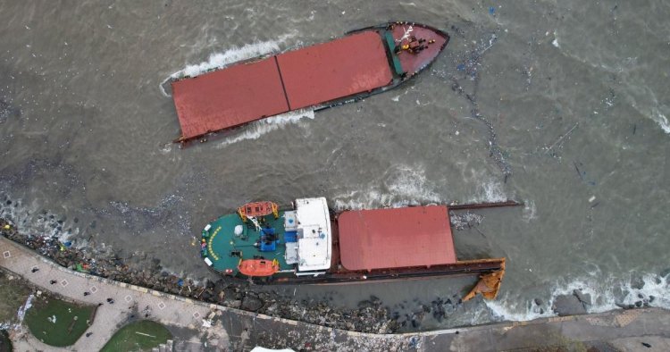 Cargo ship sinks and splits in half during violent Black Sea storm