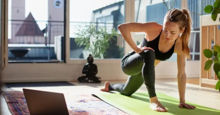 The 3-minute yoga routine that can lower your blood sugar and stress levels