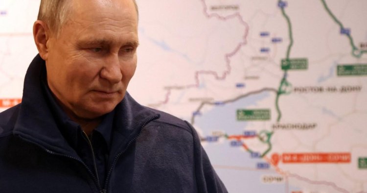 Putin ‘preparing for landgrab’ in another European country