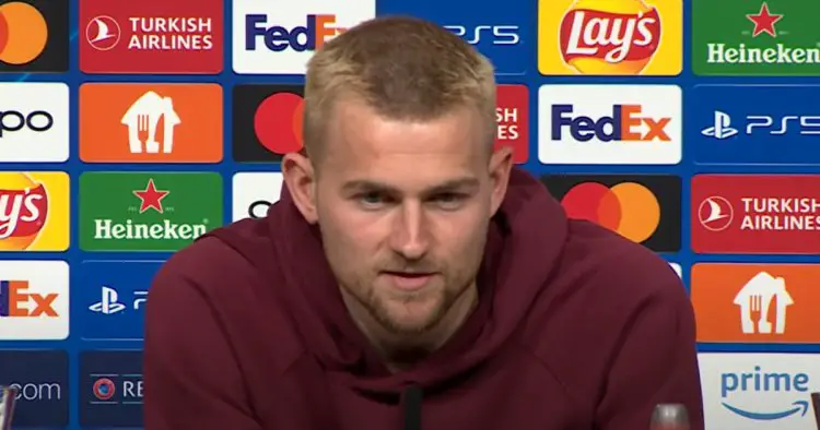 Matthijs de Ligt says he’s ‘very happy’ at Bayern Munich amid Manchester United transfer links