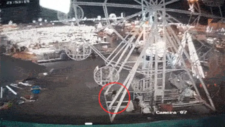 Girl, 3, desperately clings onto Ferris wheel carriage before surviving 25ft fall